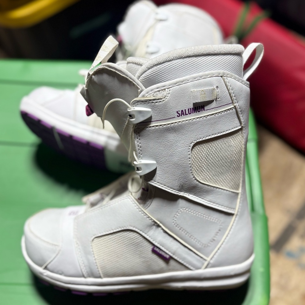 Salomon White and Purple Snowboard Boots